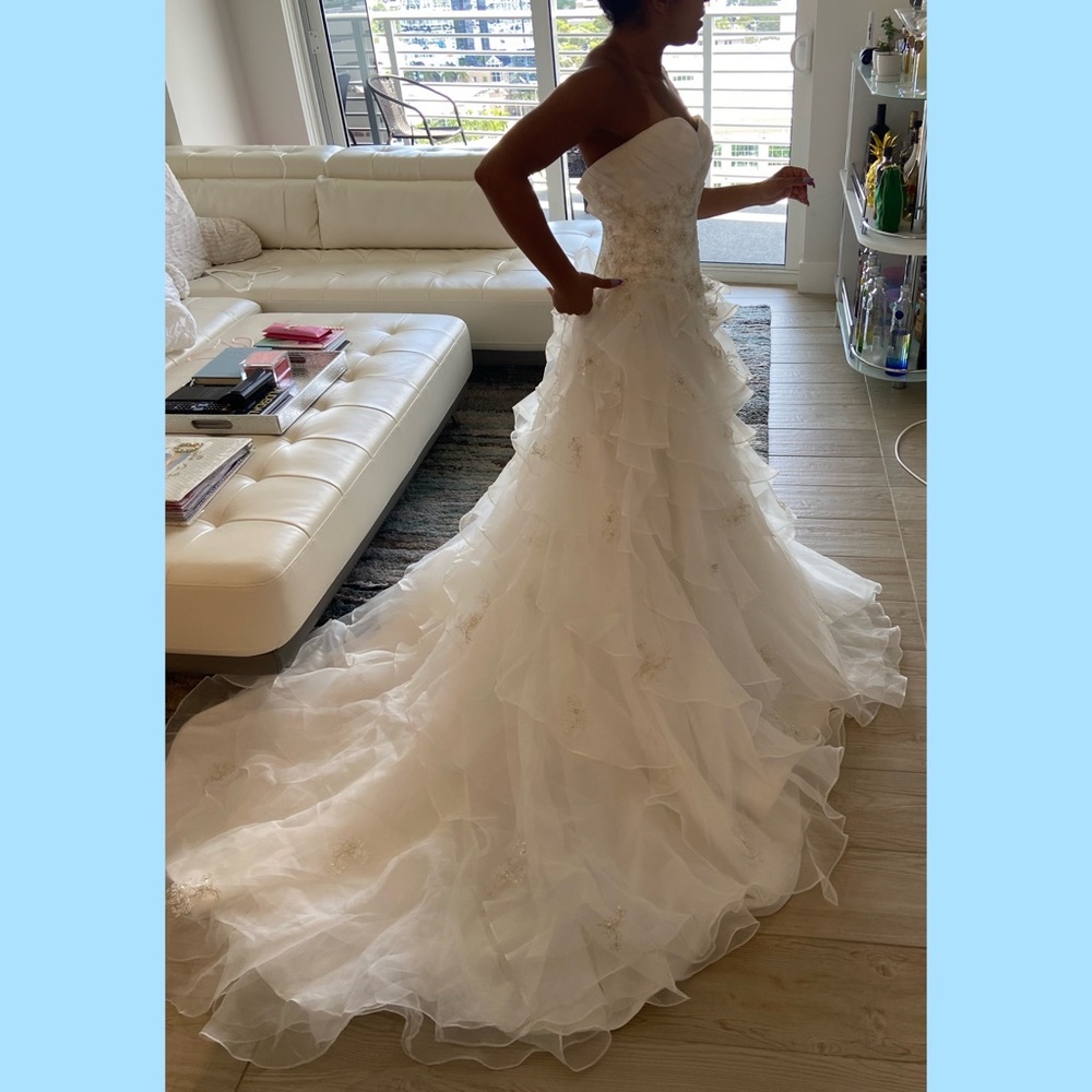 Wedding dress